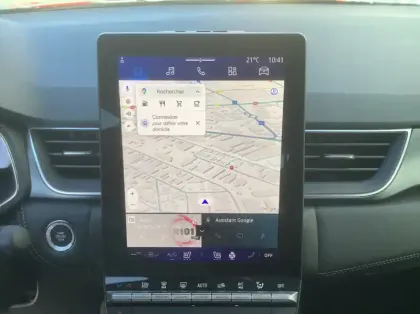 Photo 14 Renault Symbioz Nouveau E-Tech full hybrid 145 Iconic