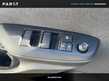 Photo 5 Toyota Yaris 116h Dynamic MY22