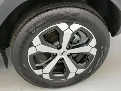 Photo 16 Dacia Bigster HYBRIDE Hybrid 155 Journey