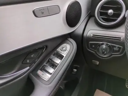 Photo 12 Mercedes Classe GLC GLC 300 de 194+122ch AMG Line 4Matic 9G-Tronic