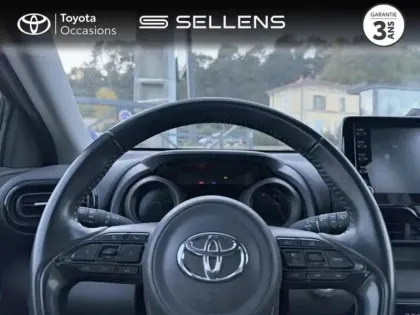 Photo 12 Toyota Yaris  116h Design 5p MY22