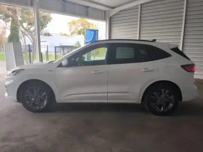 Photo 11 Ford Kuga  2.5 Duratec 190ch FHEV ST-Line X BVA