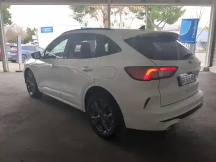 Photo 10 Ford Kuga  2.5 Duratec 190ch FHEV ST-Line X BVA