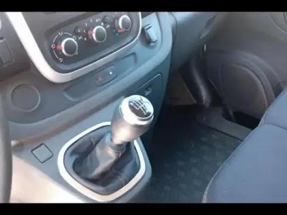 Photo 13 Renault Trafic  Fg L1H1 1000 2.0 dCi 120ch Grand Confort E6