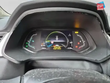 Photo 11 Renault Captur  1.6 E-Tech hybride 145ch Techno GPS Camera