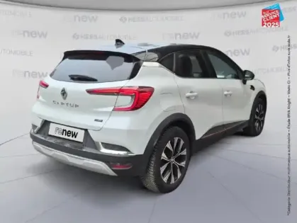 Photo 5 Renault Captur  1.6 E-Tech hybride 145ch Techno GPS Camera