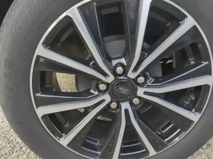 Photo 6 Ford Puma  1.0 Flexifuel 125ch S&S mHEV Titanium