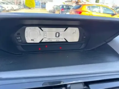 Photo 14 Citroën C4 Picasso  PureTech 130ch Live S&S