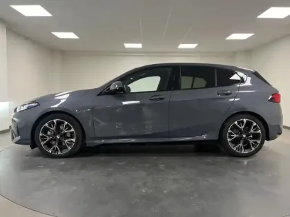 Photo 6 BMW Serie 1 Série 1 120A 170ch M Sport DKG7