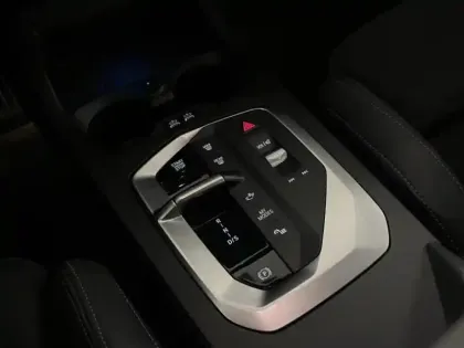 Photo 11 BMW Serie 1 Série 1 120A 170ch M Sport DKG7