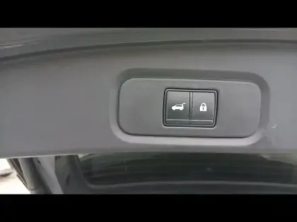 Photo 10 Nissan Qashqai  1.3 Mild Hybrid 140ch Tekna