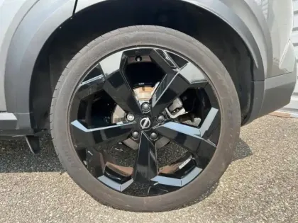 Photo 4 Nissan Juke  1.6 Hybrid 143ch Première Edition 2023