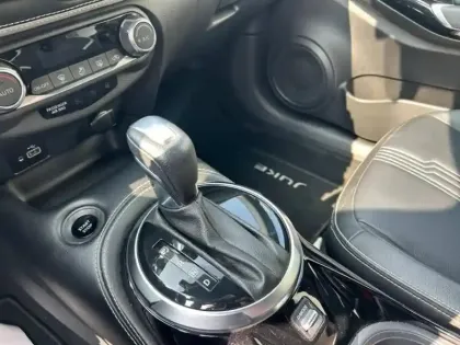 Photo 13 Nissan Juke  1.6 Hybrid 143ch Première Edition 2023