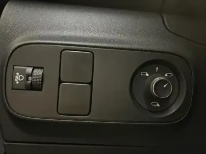 Photo 12 Citroën C3  1.2 PureTech 83ch S&S PLUS