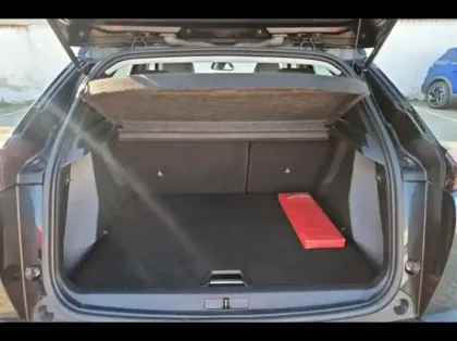 Photo 11 Peugeot 2008  1.5 BlueHDi 100ch S&S Allure