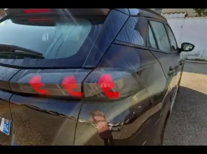 Photo 13 Peugeot 2008  1.5 BlueHDi 100ch S&S Allure