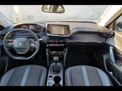 Photo 8 Peugeot 2008  1.5 BlueHDi 100ch S&S Allure