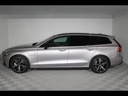 Photo 17 Volvo V60  T6 AWD 253+145ch Plus Style Dark Geartronic 8