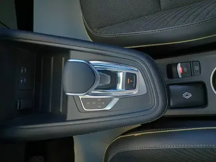 Photo 12 Renault Symbioz  E-Tech full hybrid 145