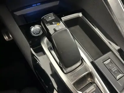 Photo 12 Peugeot 3008  Hybrid 225 e-EAT8