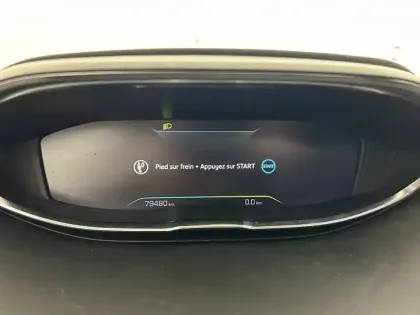 Photo 16 Peugeot 3008  Hybrid 225 e-EAT8