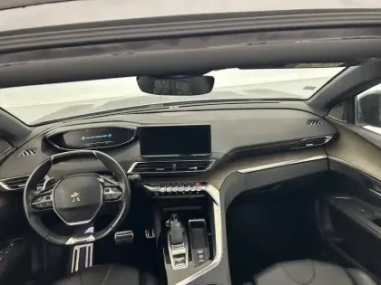 Photo 24 Peugeot 3008  Hybrid 225 e-EAT8