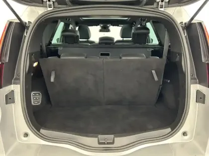 Photo 30 Renault Grand Scenic  TCe 140 FAP - 21