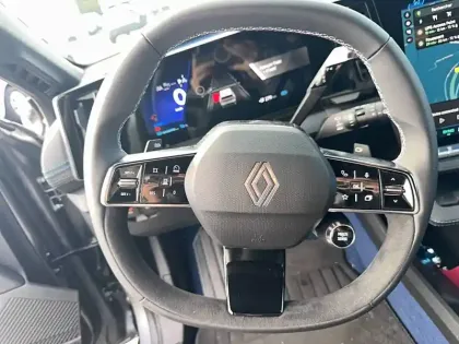 Photo 14 Renault Megane  E-Tech 220 ch autonomie confort