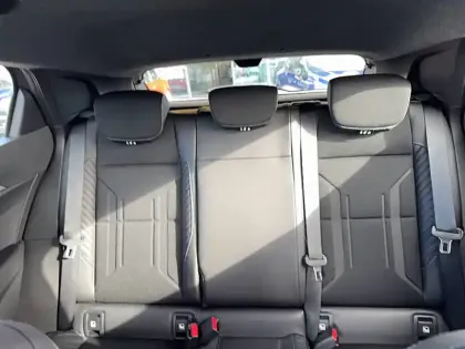 Photo 28 Renault Megane  E-Tech 220 ch autonomie confort