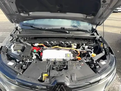 Photo 23 Renault Megane  E-Tech 220 ch autonomie confort