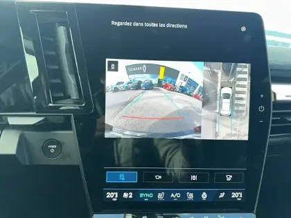 Photo 19 Renault Megane  E-Tech 220 ch autonomie confort