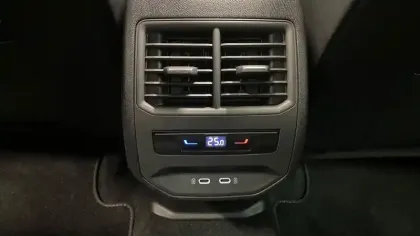 Photo 34 Cupra Leon  1.5 eTSI Hybrid 150 ch DSG7