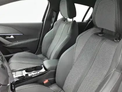 Photo 31 Peugeot 208  Hybrid 110 e-DCS6