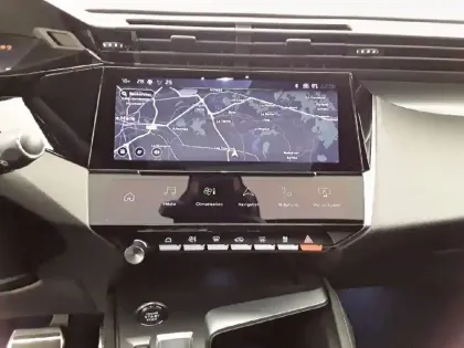 Photo 14 Peugeot 308  SW PureTech 130ch S&S EAT8