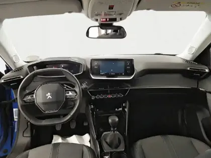 Photo 7 Peugeot 2008  PureTech 130 S&S BVM6