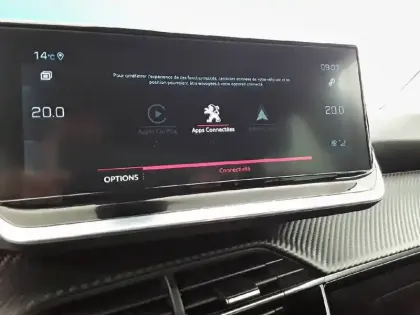 Photo 21 Peugeot 2008  PureTech 130 S&S BVM6