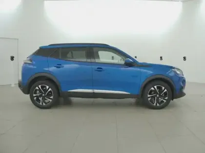 Photo 66 Peugeot 2008  PureTech 130 S&S BVM6