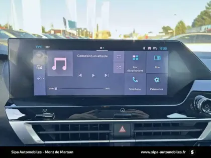 Photo 16 Citroën C4  PureTech 130 BVM6