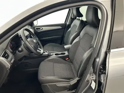 Photo 121 Renault Arkana  E-Tech 145 - 21B