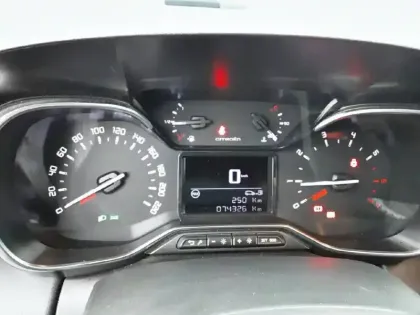 Photo 9 Citroën C3 Aircross  PureTech 110 S&S BVM6