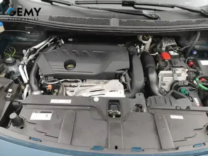 Photo 54 Peugeot 3008  Hybrid 225 e-EAT8