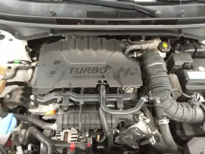 Photo 125 Hyundai Bayon  1.0 T-GDi 100 Hybrid 48V