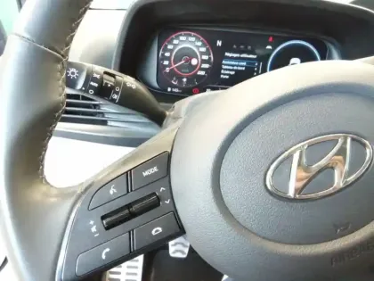 Photo 92 Hyundai Bayon  1.0 T-GDi 100 Hybrid 48V