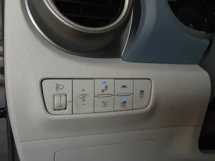 Photo 15 Hyundai Kona  Electrique 64 kWh - 204 ch