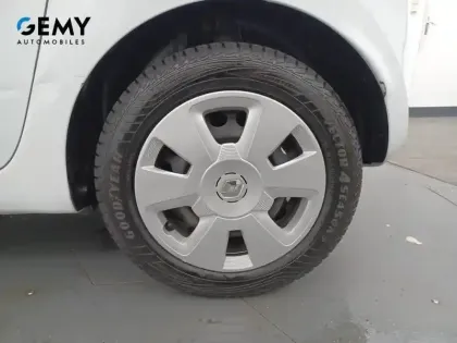 Photo 10 Renault Twingo  III SCe 65