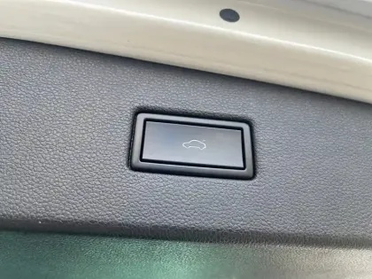 Photo 12 Volkswagen Tiguan  2.0 TDI 150ch DSG7