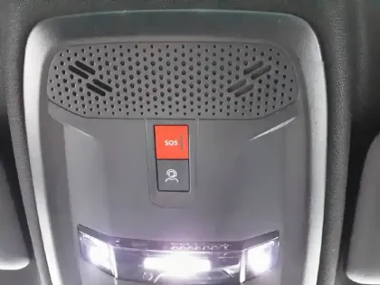 Photo 24 Peugeot 208  Hybrid 145 e-DCS6