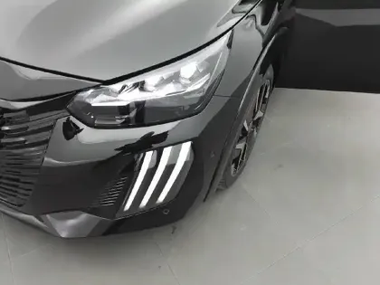 Photo 15 Peugeot 208  Hybrid 145 e-DCS6