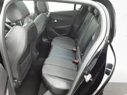 Photo 11 Peugeot 208  Hybrid 145 e-DCS6