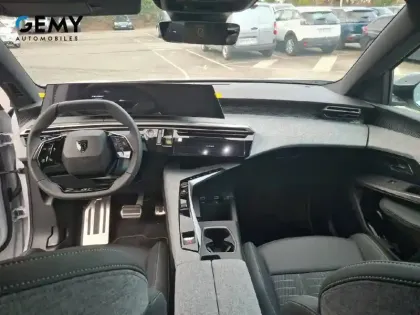 Photo 32 Peugeot 5008  Electrique 73 kWh 210 ch
